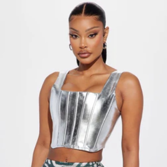 Super Model Vibes Metallic Corset Top - Silver - Picture 1 of 3